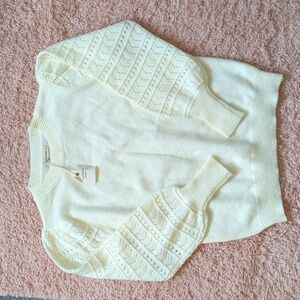 Elegant Cream Sweater with Lace Sleeves